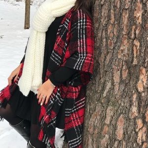 Thick plaid poncho